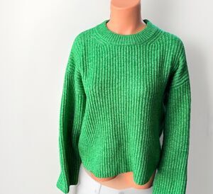 Tu Green Knit Crew Neck Pullover Sweater Size 12 Vibrant Ribbed